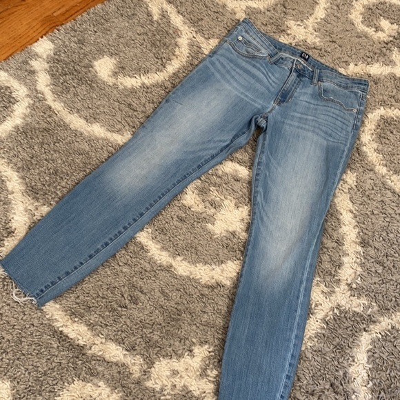 Gap‎ - Picture 2 of 7